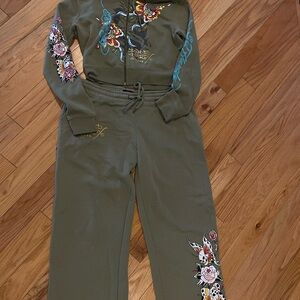 Ed Hardy green top and bottom